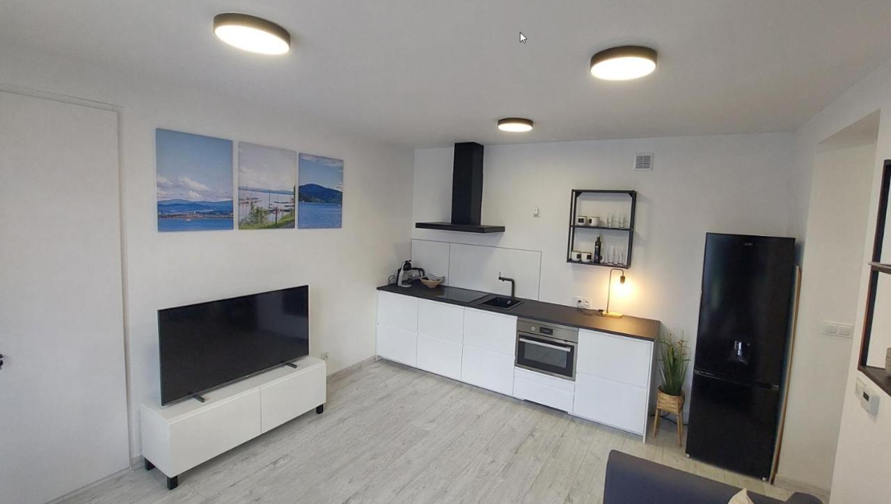 Laguna24 Jezioro Zywieckie Klimatyzowany Apartament 40 M2 Зажече Экстерьер фото